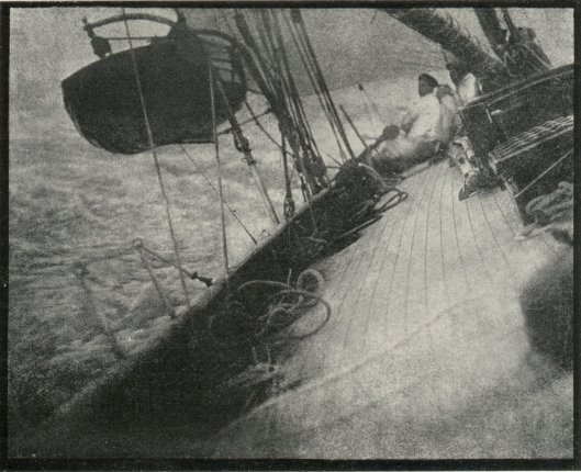 'To Leeward' Photograph by Malcolm Arbuthnot 1908 {{PD}}
