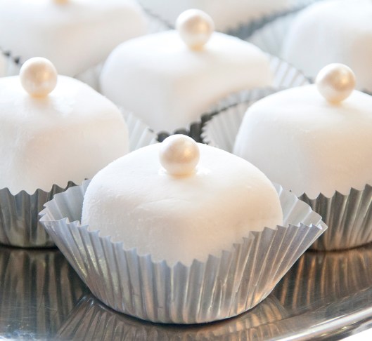 @ Annica's, Michelangelo Towers, Sandton, Johannesburg. 26 February 2012 'Petit Fours' Author Saaleha Bamjee from Johannesburg, South Africa Creative Commons Attribution-Share Alike 2.0 Generic