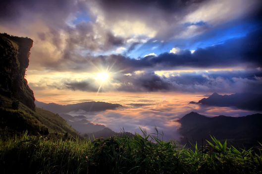 By Vorakorn - Own work, CC BY-SA 3.0, https://commons.wikimedia.org/w/index.php?curid=41019843