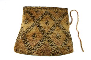 Textile bag "Chuspa" created between 0900 and 1470 Pre-Columbian {{PD}}