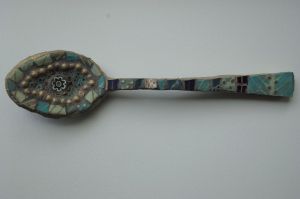 'Spoon' by British Sculptor Anne Schwegmann-Fielding 2009 Photo by Ipingalex - CC BY-SA 4.0